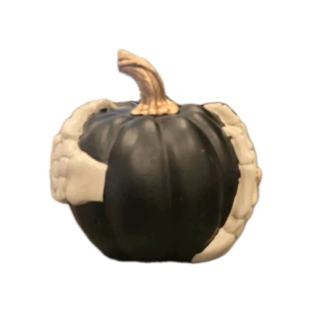New Halloween Spooky Witch Hands Holding Black Pumpkin Decor Figurine Statue